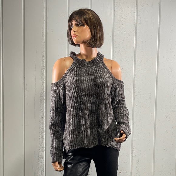 *Adam Levine Women’s Charcoal Knitted Open Shoulder Sweater Sz L - Picture 1 of 9